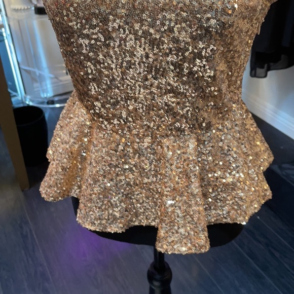 Bebe gold sequined peplum top - Picture 3 of 6